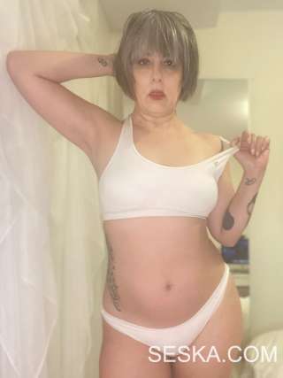Solo Sex in My White Bra and Thong