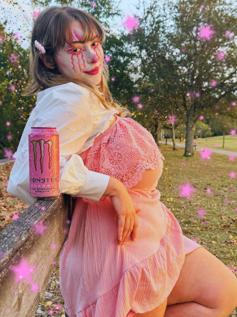 Sweet Outdoor Clowngirl Date