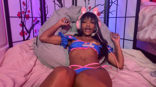 Gaming Waifu Creamy Cum Play