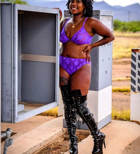 Queen Ava Stacks