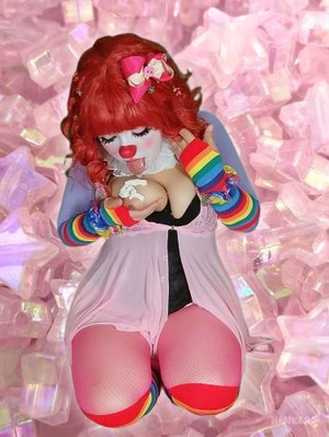 Sweet Treat: Whipped Cream Tit Tease