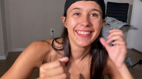 Mackenzie's Sizzling Solo Session: Teasing and Pleasure