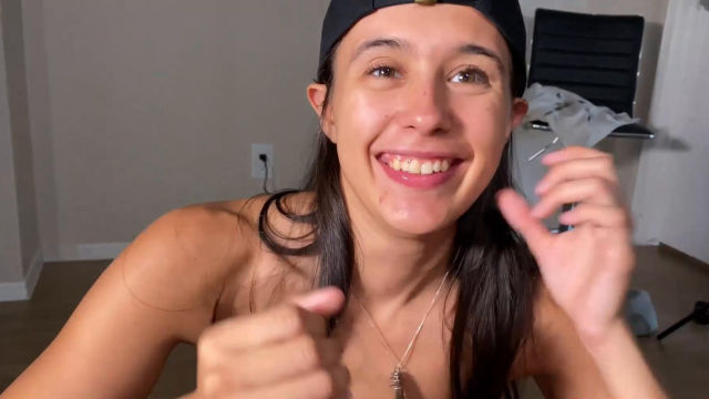 Mackenzie's Sizzling Solo Session: Teasing and Pleasure